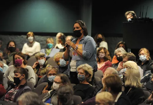 Audience asks questions after Anthony Doerr's presentation at Pen Pals event